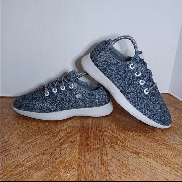 ALLBIRDS Gray Merino Wool Runners Women's Sneakers Size WR W10 (271 Box 31) - Picture 1 of 10
